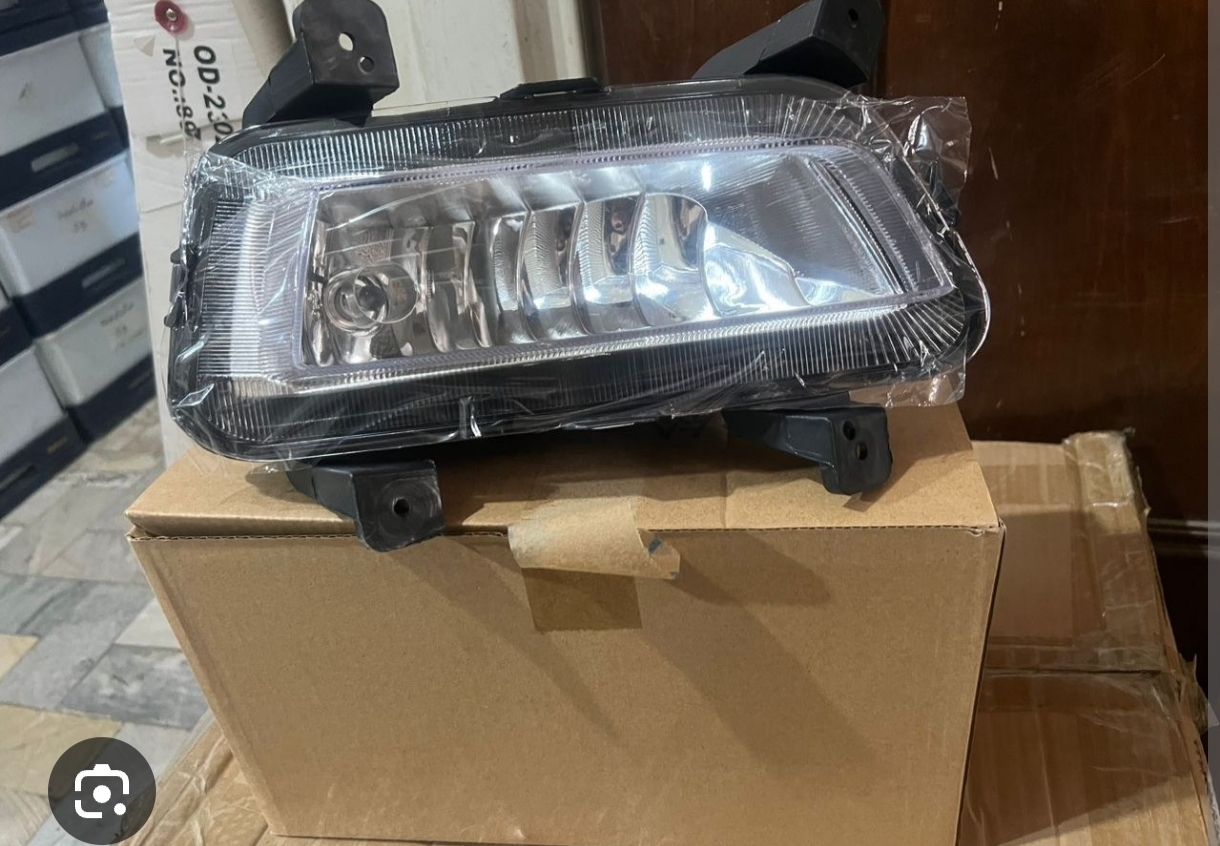 چراغ مه شکن جلو kmc t8