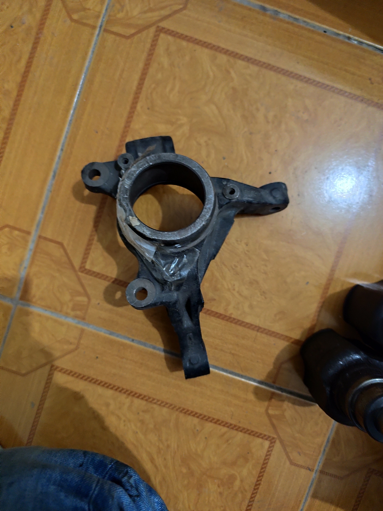 سگدست جلو راست تیگو ۵