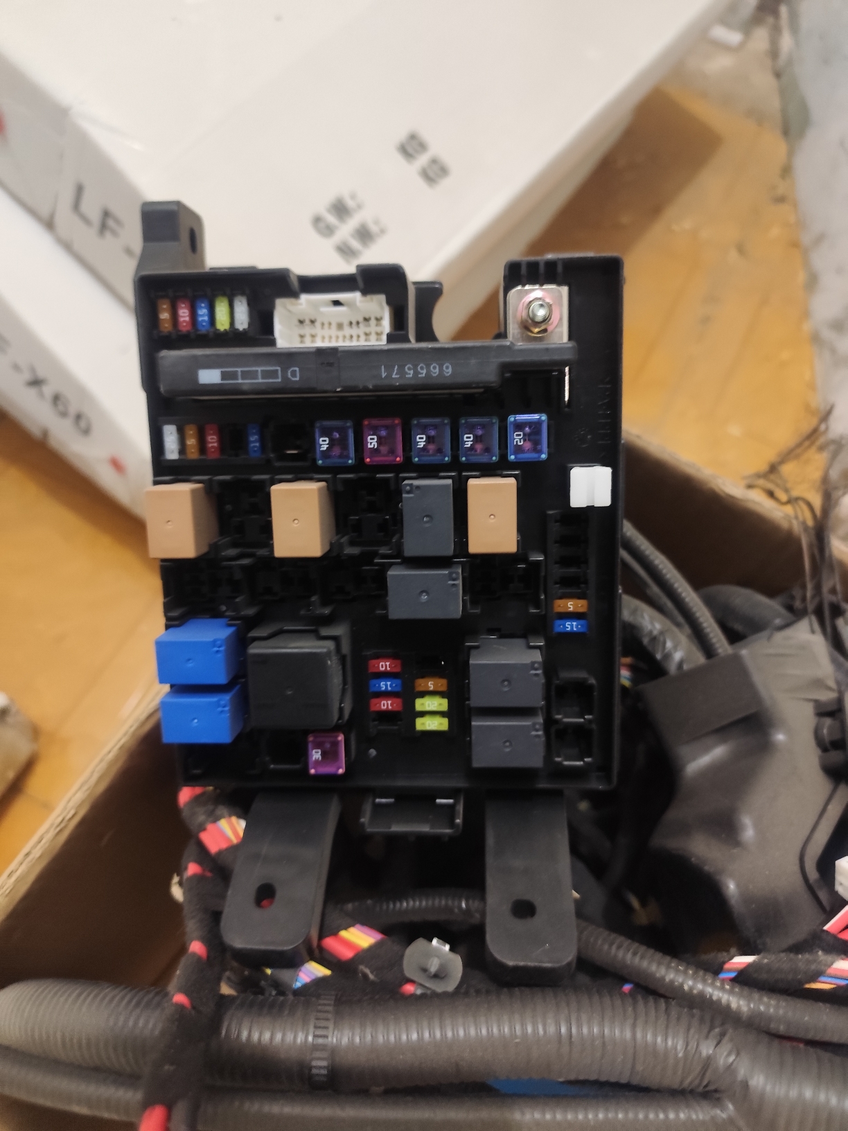 جعبه فیوز و سیم کشی جک اس ۵