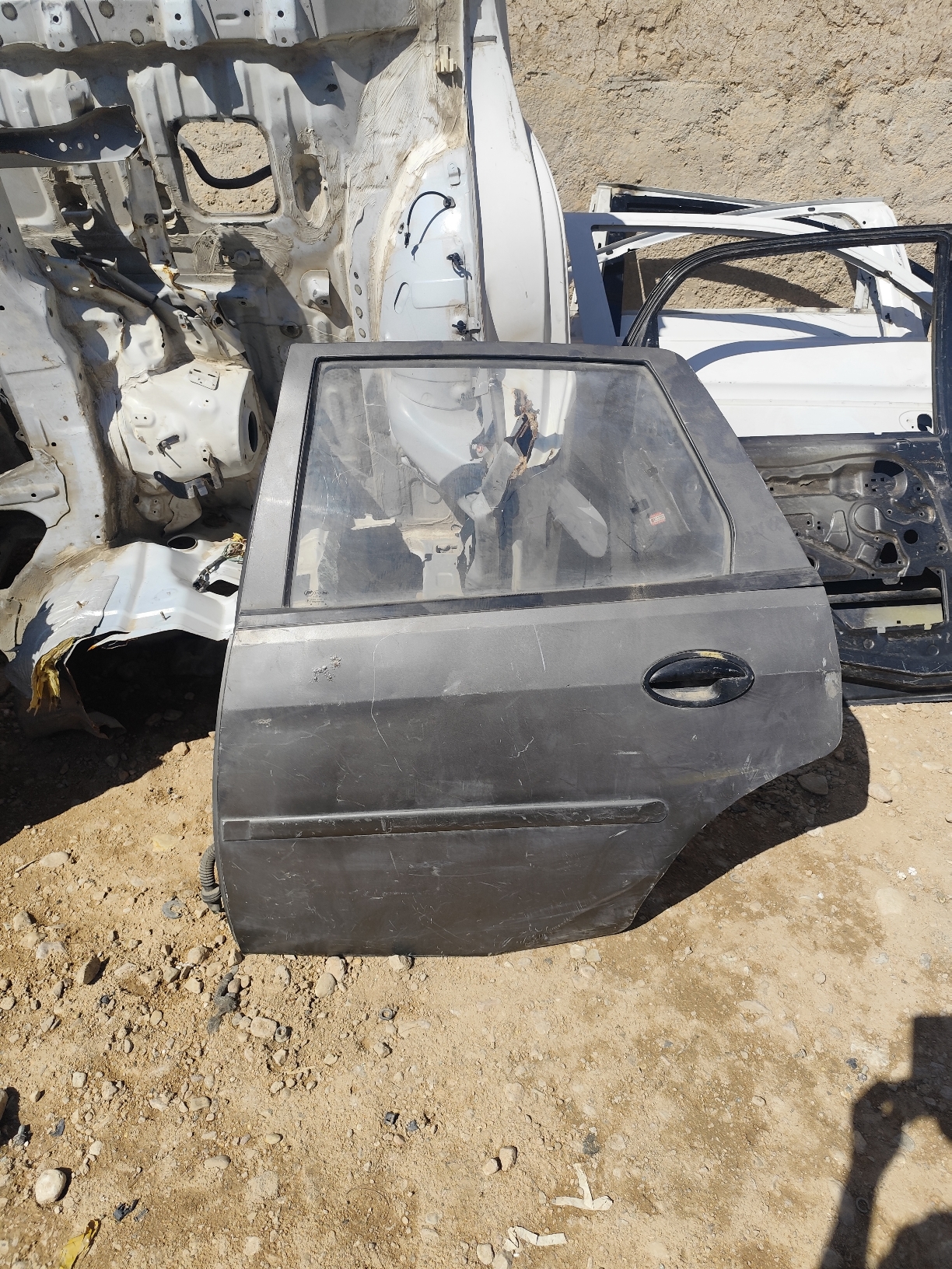 درب عقب چپ و راست و درب جلو راست لیفان استوک 520