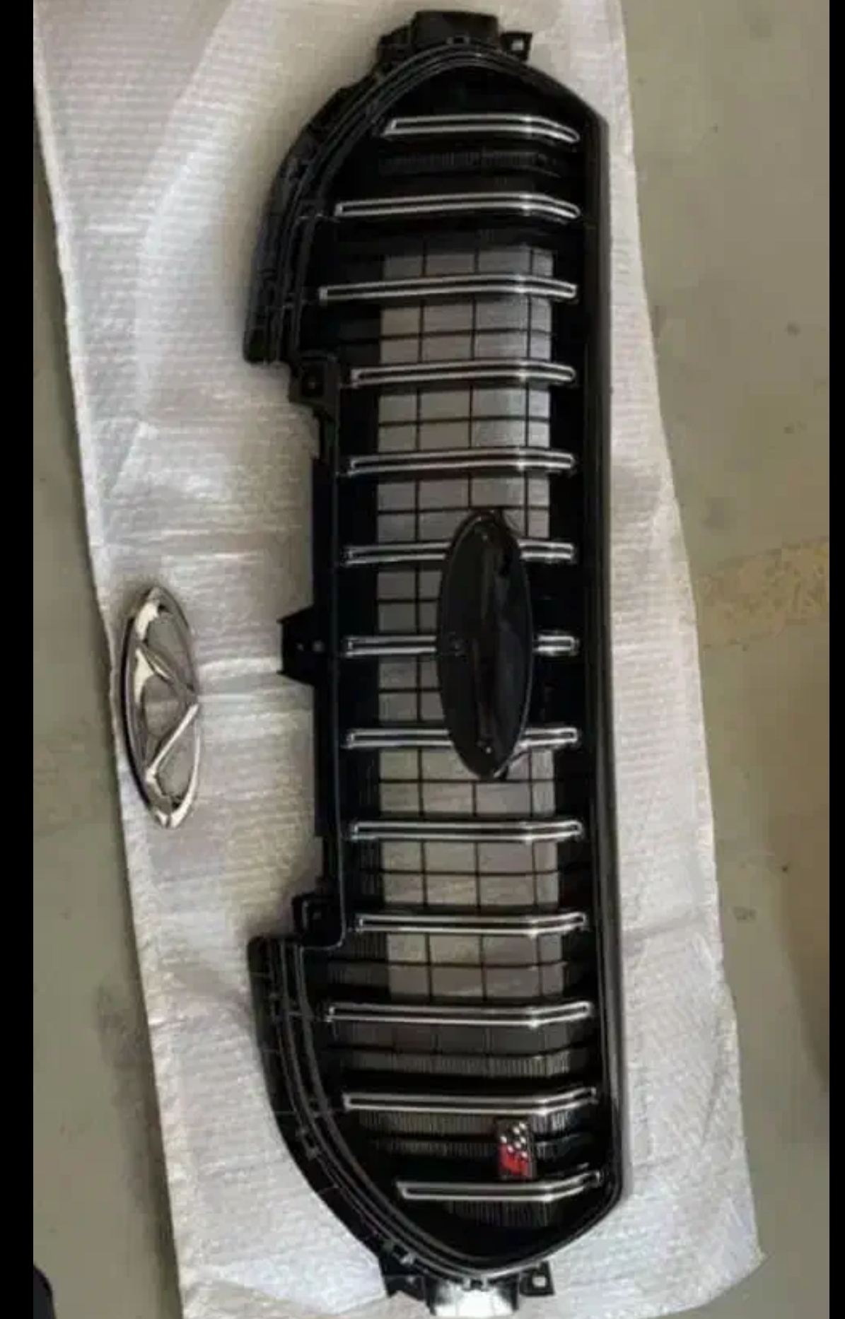 جلو پنجره اریزو ۵ اف ال