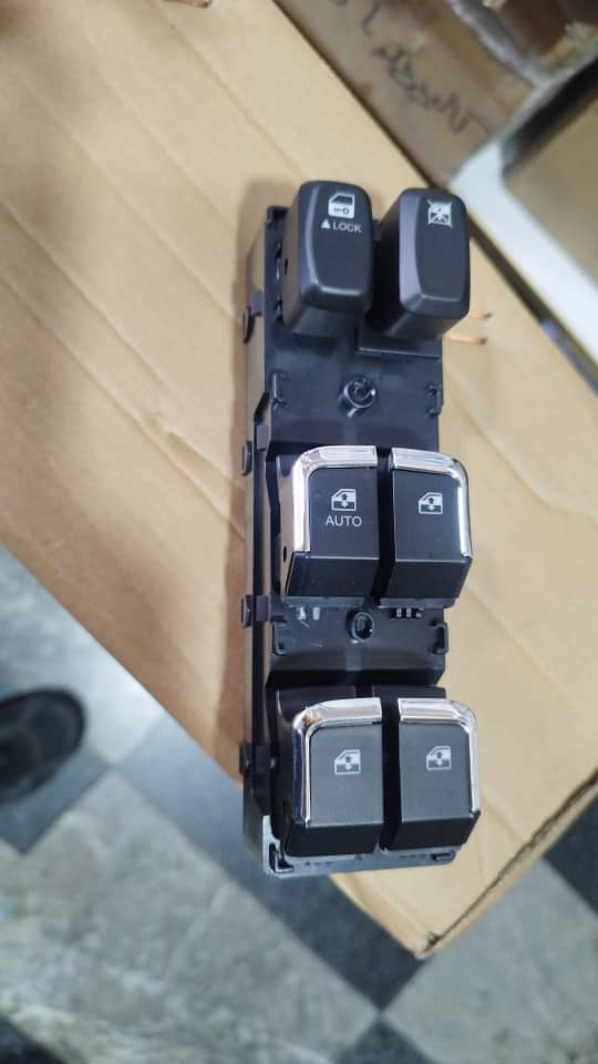 کلید جلو چپ یا کلید مادر جک اس ۵