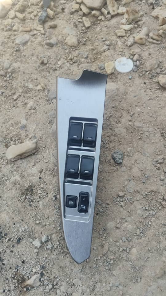 کلید شیشه بالابر جلو چپ نو جیلی شاسی یا کلید مادر