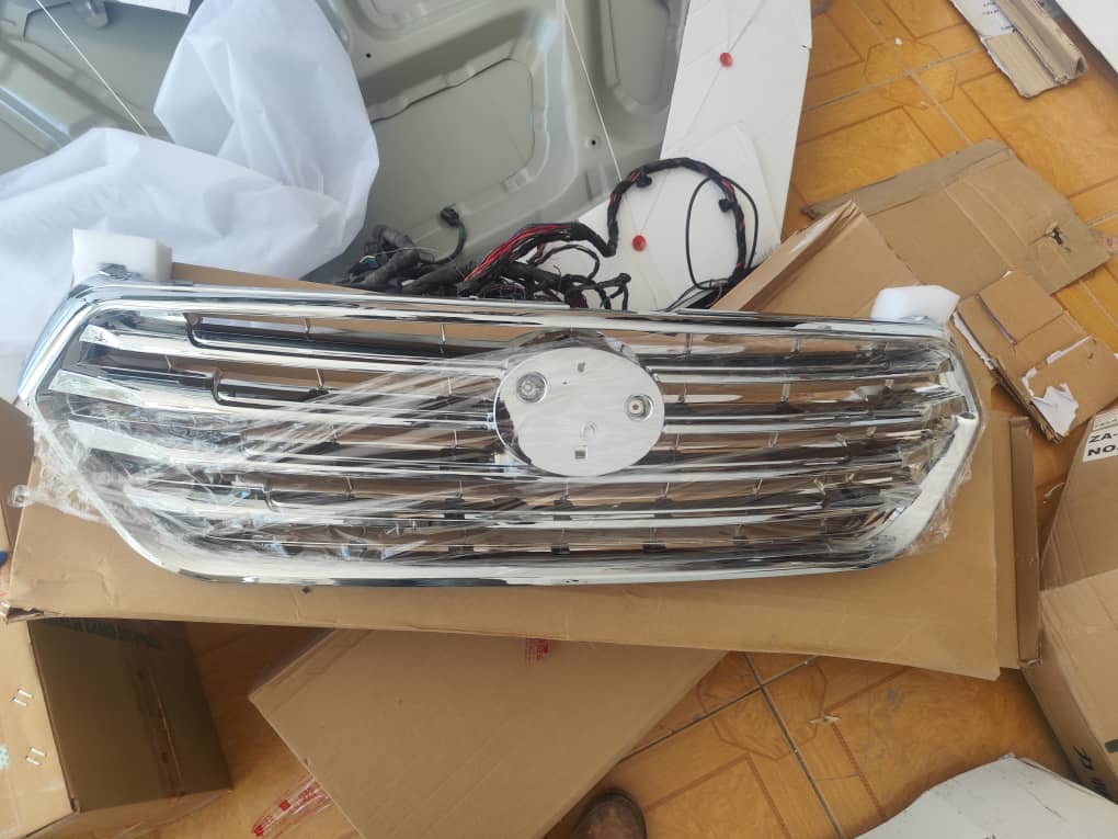 جلو پنجره لیفان ۸۲۰ شرکتی