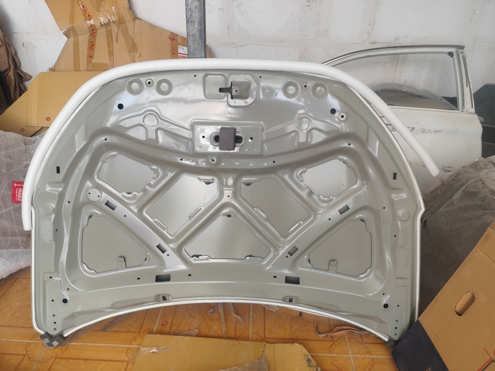 کاپوت ایکس 33 اس وارداتی