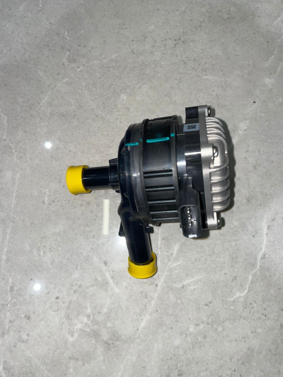 واتر پمپ اریزو ۵ شرکتی