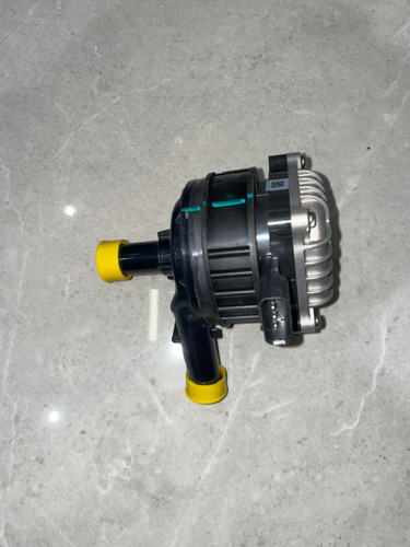 واتر پمپ اریزو ۵ شرکتی