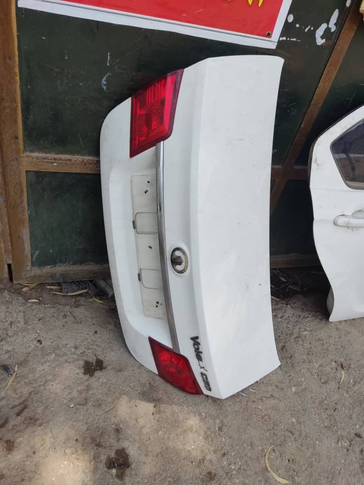 درب صندوق ولکس سی 30 استوک سفید