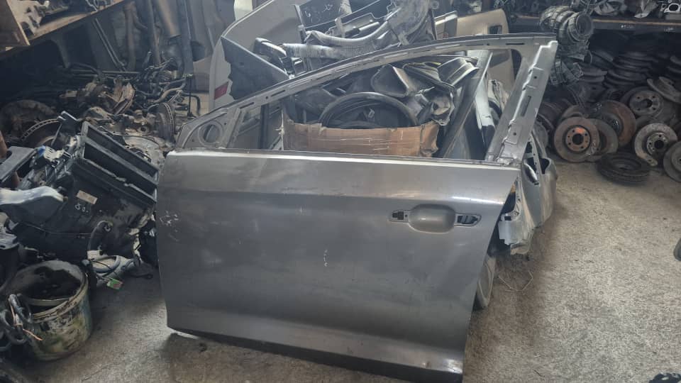 درب جلو چپ نوک مدادی ۳۱۵ و ایکس ۲۲ استوک