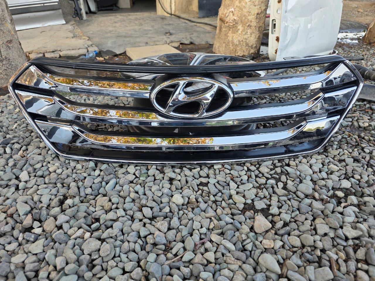 جلو پنجره استوک سانتافه نیو استوک