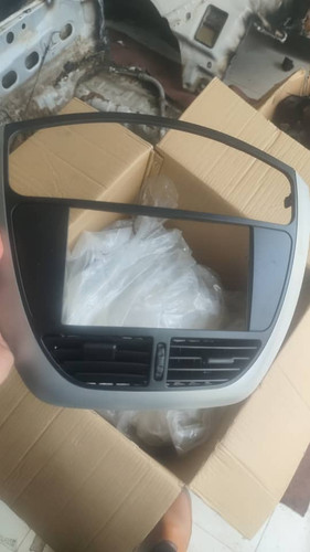 دریچه بخاری وسط با قاب دور ضبط و پنل نو اصلی ایکس ۳۳ قدیم