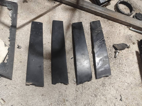 قاب فلزی روی درب ۳۱۵ و ایکس ۲۲ استوک