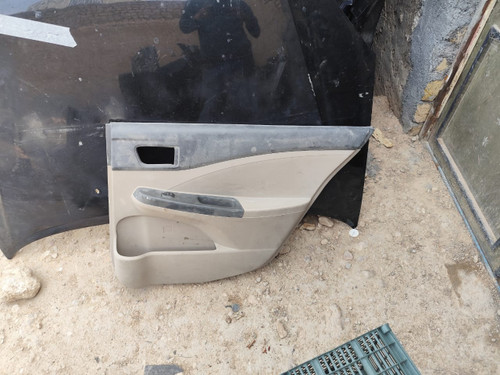 رودری عقب راست ام وی ام ۵۵۰ استوک