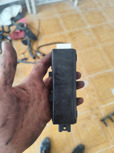 یونیت سانروف ام وی ام ۵۵۰ و ۵۳۰ استوک