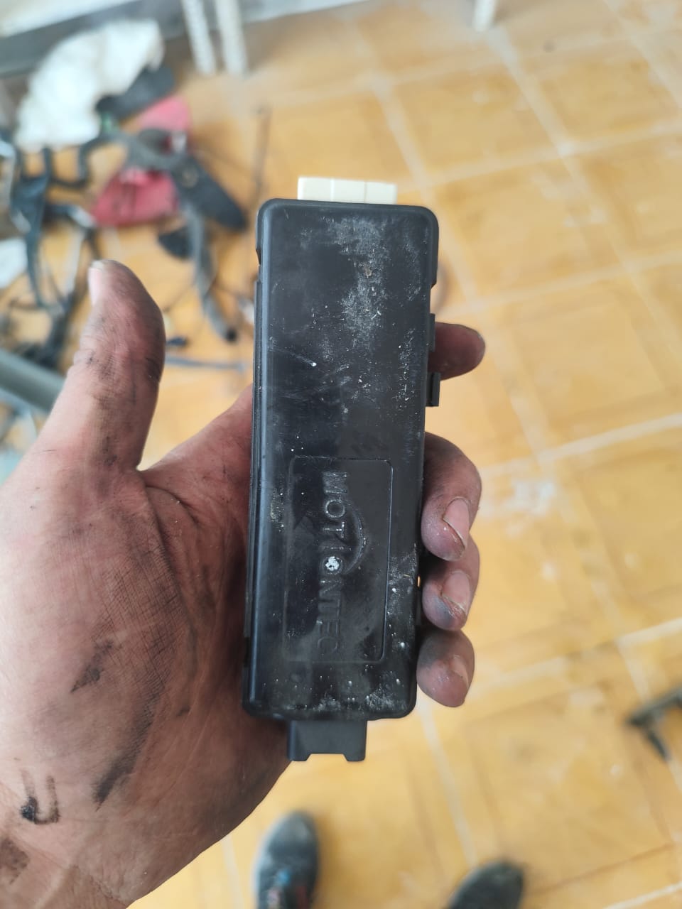 یونیت سانروف ام وی ام ۵۵۰ و ۵۳۰ استوک