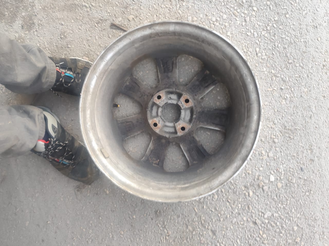 رینگ چرخ استوک ام وی ام ۵۵۰