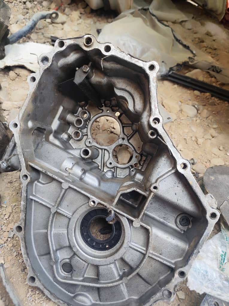 پوسته گیربکس عقب ام وی ام ۱۱۰ سه سیلندر (استوک)