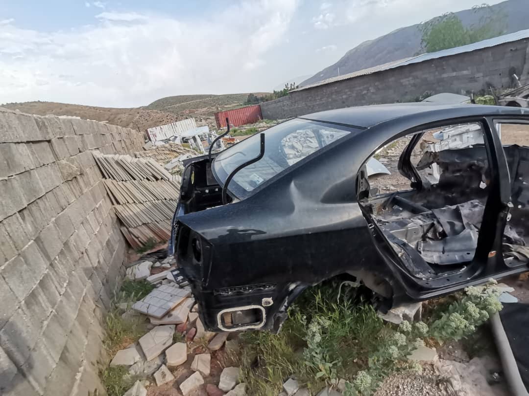 گلگیر عقب راست مشکی  لیفان ۶۲۰ با دوبل (استوک )