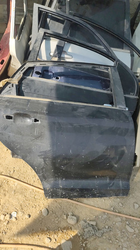 درب عقب راست مشکی ام وی ام ۳۱۵ هاج بک (استوک)