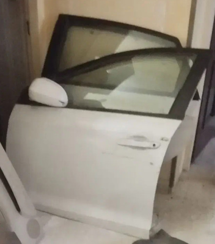 درب جلو راننده ام وی ام ۳۱۵ سفید اصلی فابریک (استوک)