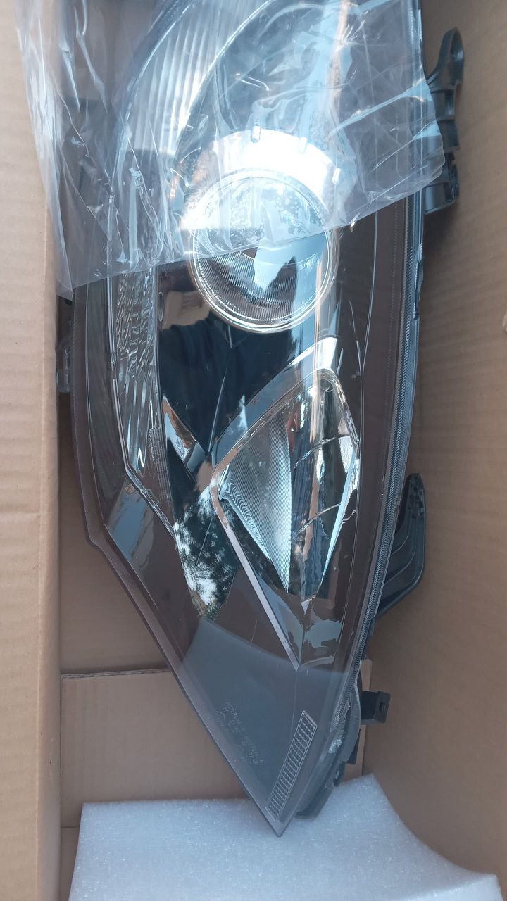 چراغ جلو راست ۳۱۵ نیو