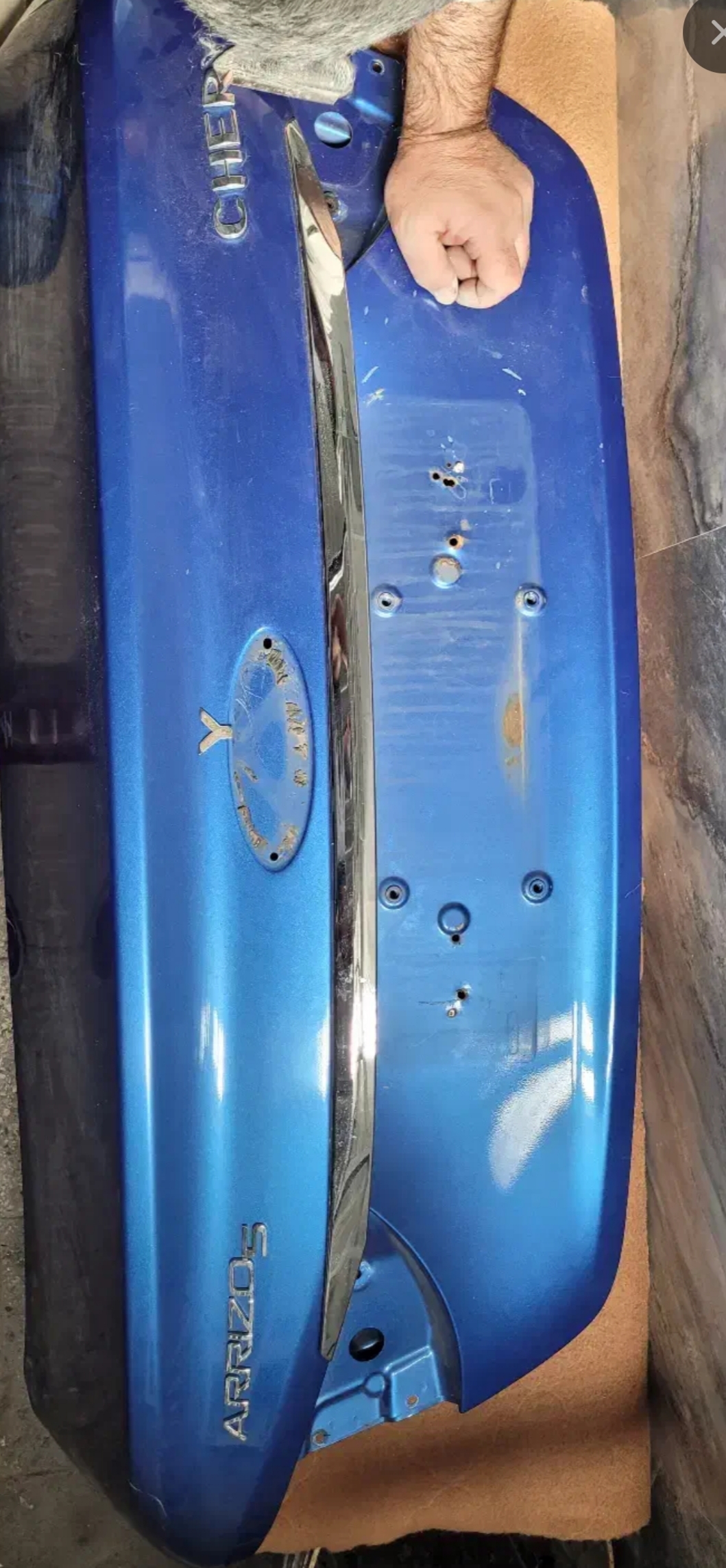 درب صندوق رنگ ابی اریزو ۵ (استوک - سالم )