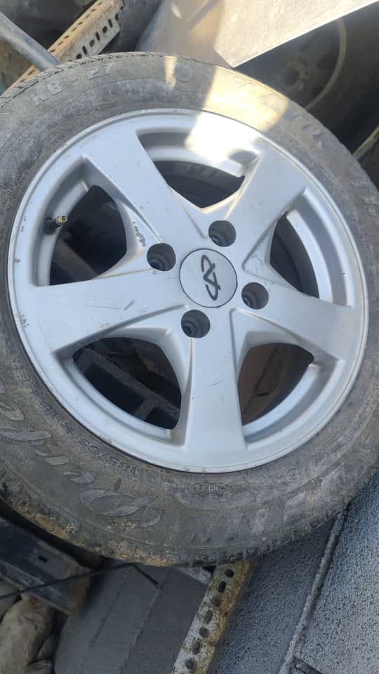 رینگ چرخ ام وی ام ۵۳۰ (استوک )