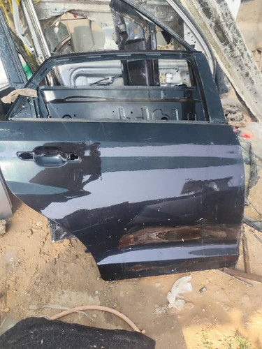 درب عقب راست ایکس ۲۲ و ام وی ام ۳۱۵ (استوک سالم )