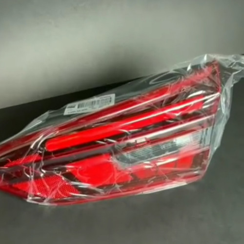 چراغ خطر عقب اریزو 6 نو اصلی