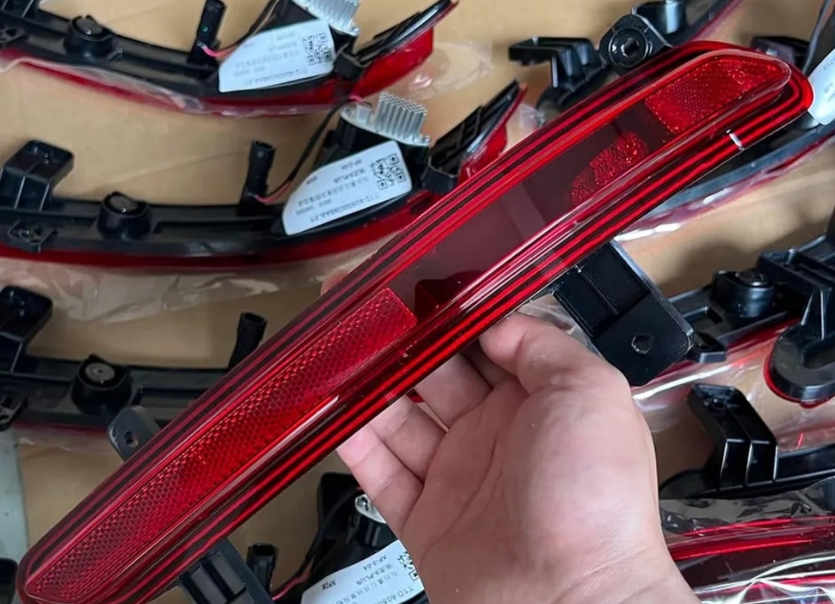 مه شکن عقب تیگو 8 پرو نو