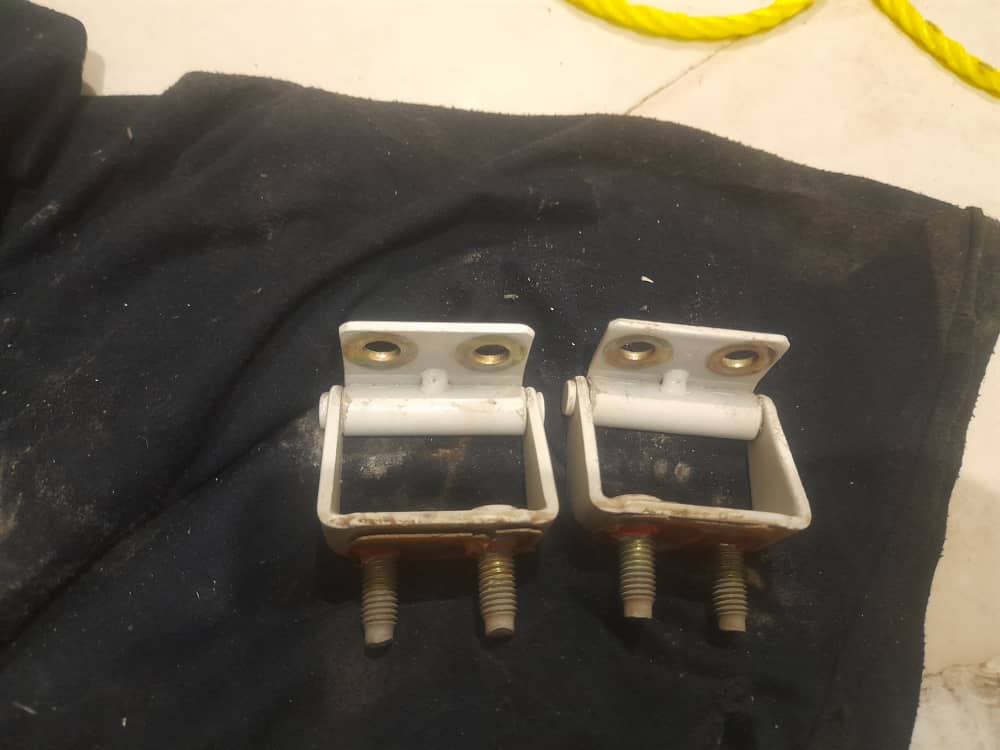 لولای درب صندوق ام وی ام ۳۱۵(استوک)