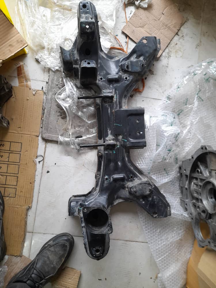 رام خرچنگی یا رام زیر موتور ام وی ام ۳۱۵ ( استوک )