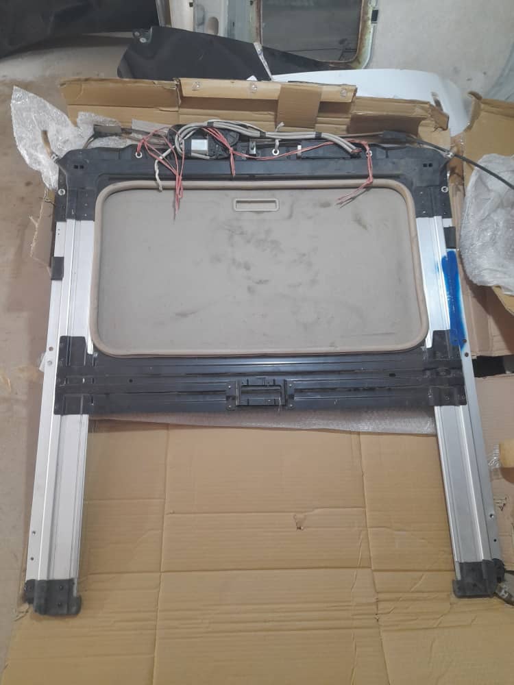 سانروف کامل ایکس ۳۳ (استوک )