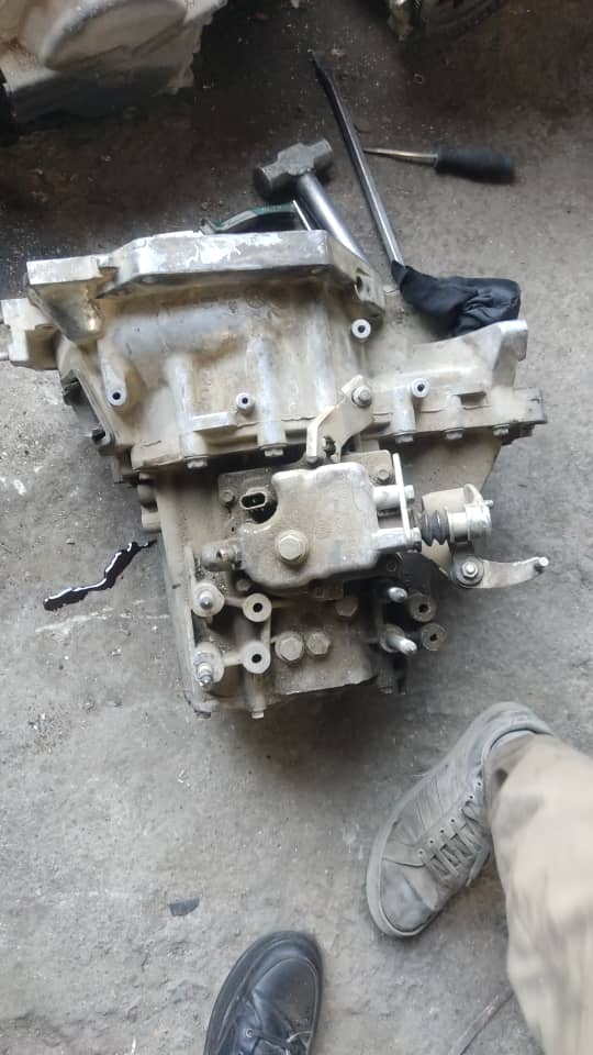 گیربکس ایکس ۳۳ دنده ( استوک  تحویل گیربکس خراب الزامی  )