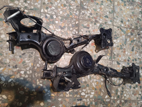 مندل عقب یا اکسل عقب راست تیگو ۵ ( استوک . اصلی . ضمانتی)