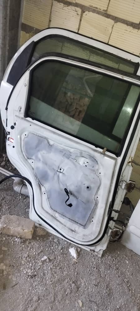 درب عقب چپ (درب عقب راننده) ام وی ام ۱۱۰ قدیم (استوک)