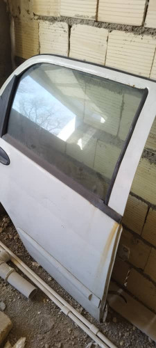 درب عقب راست (درب عقب شاگرد) ام وی ام ۱۱۰ قدیم (استوک)