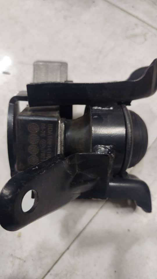 دسته موتور راست لیفان ۶۲۰ مدل ۱۸۰۰