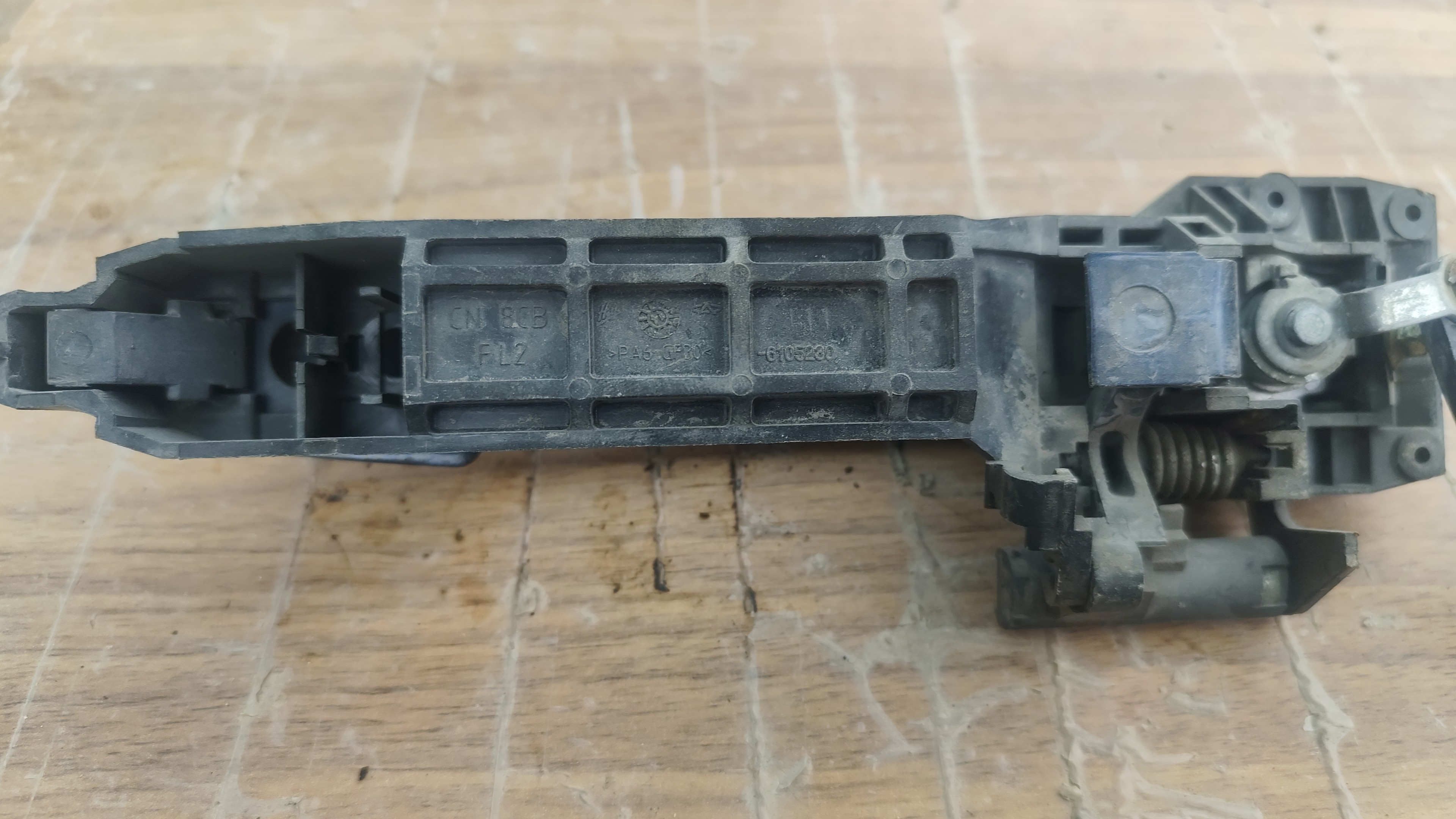 دستگیره بیرونی جلو چپ  ایکس ۳۳ (استوک)