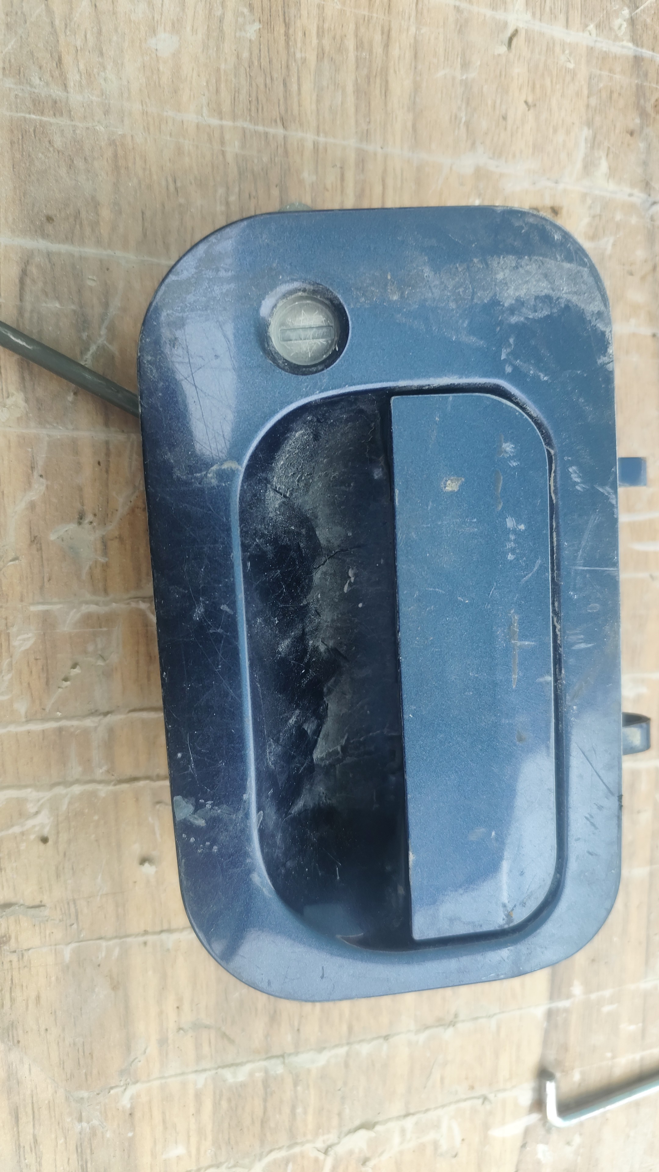 دستگیره درب صندوق ایکس ۳۳(استوک )
