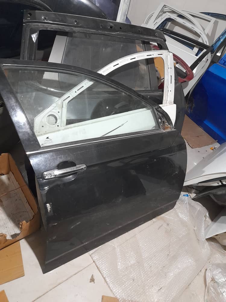 درب جلو شاگرد لیفان ۶۲۰(استوک ـ لخت )