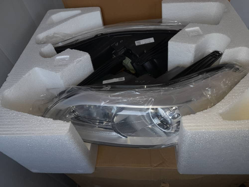 چراغ جلو ایکس ۶۰ (نو) هر عدد ۹ تومن