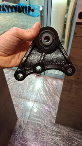 دسته موتور عقب بالایی اریزو ۶ نو شرکتی (کد 206000191AA)