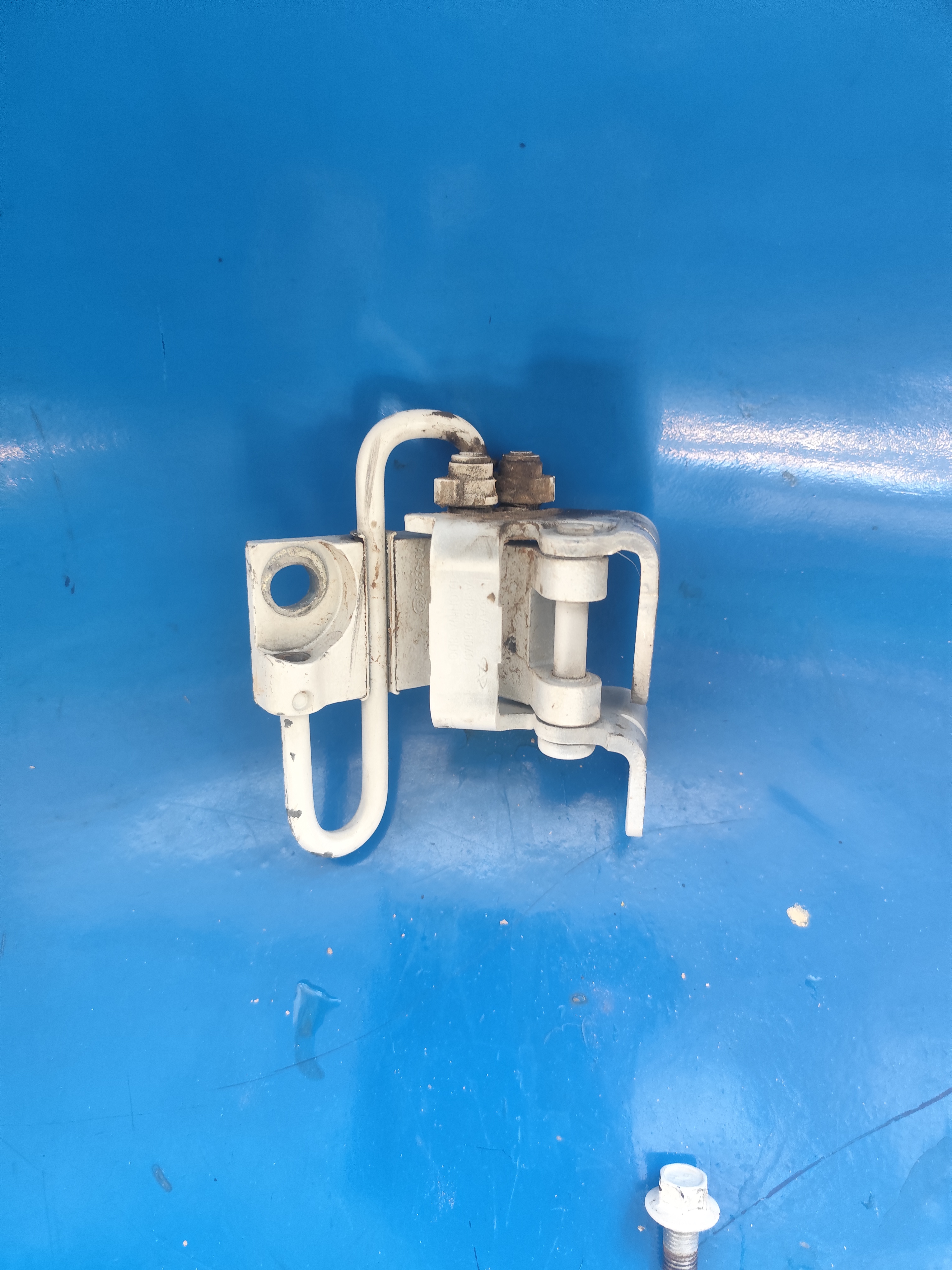 لولای درب عقب راست پایین ام وی ام 315 و ایکس 22(استوک)