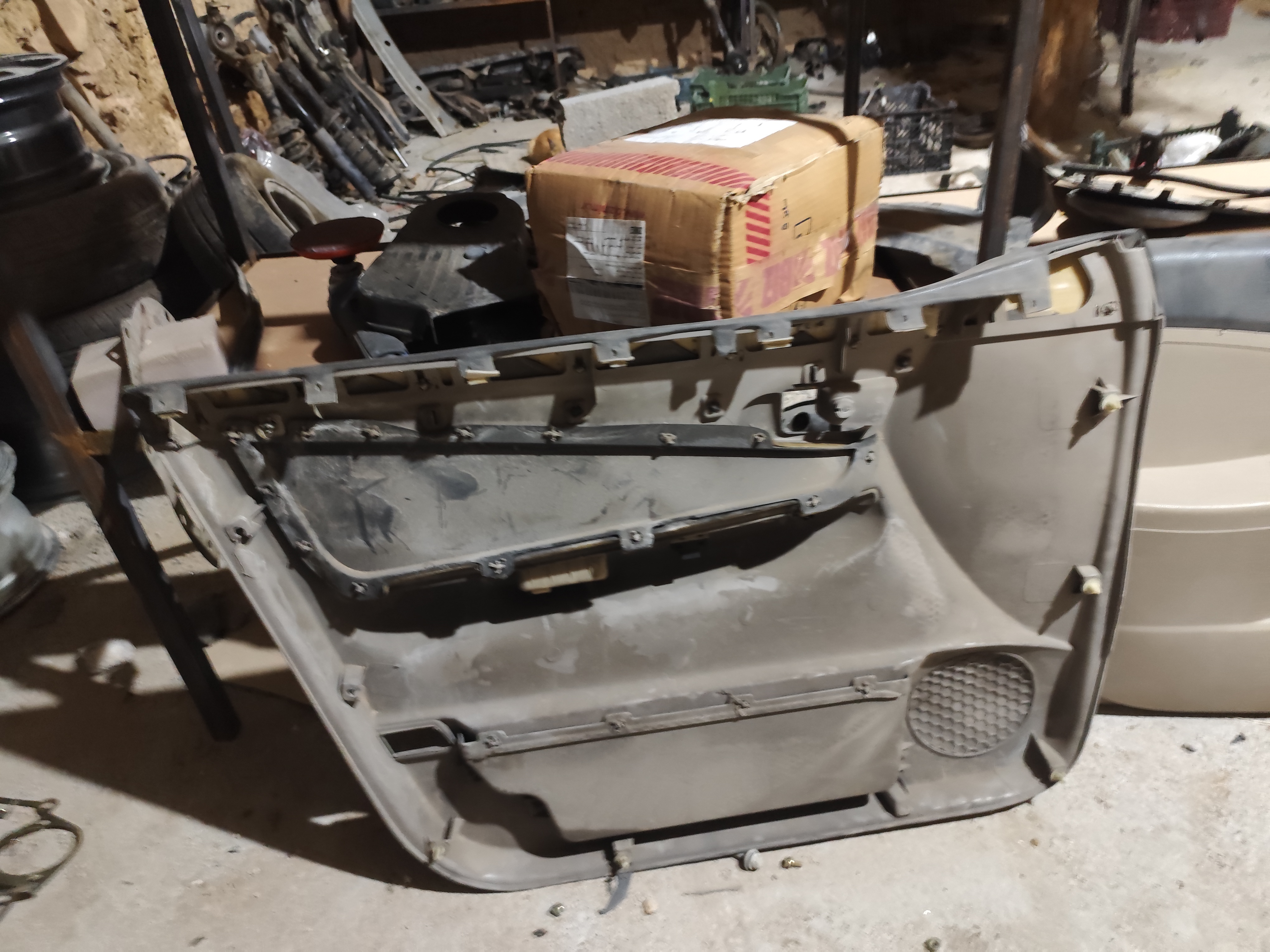 رودری جلو راست لیفان ۶۲۰(استوک)