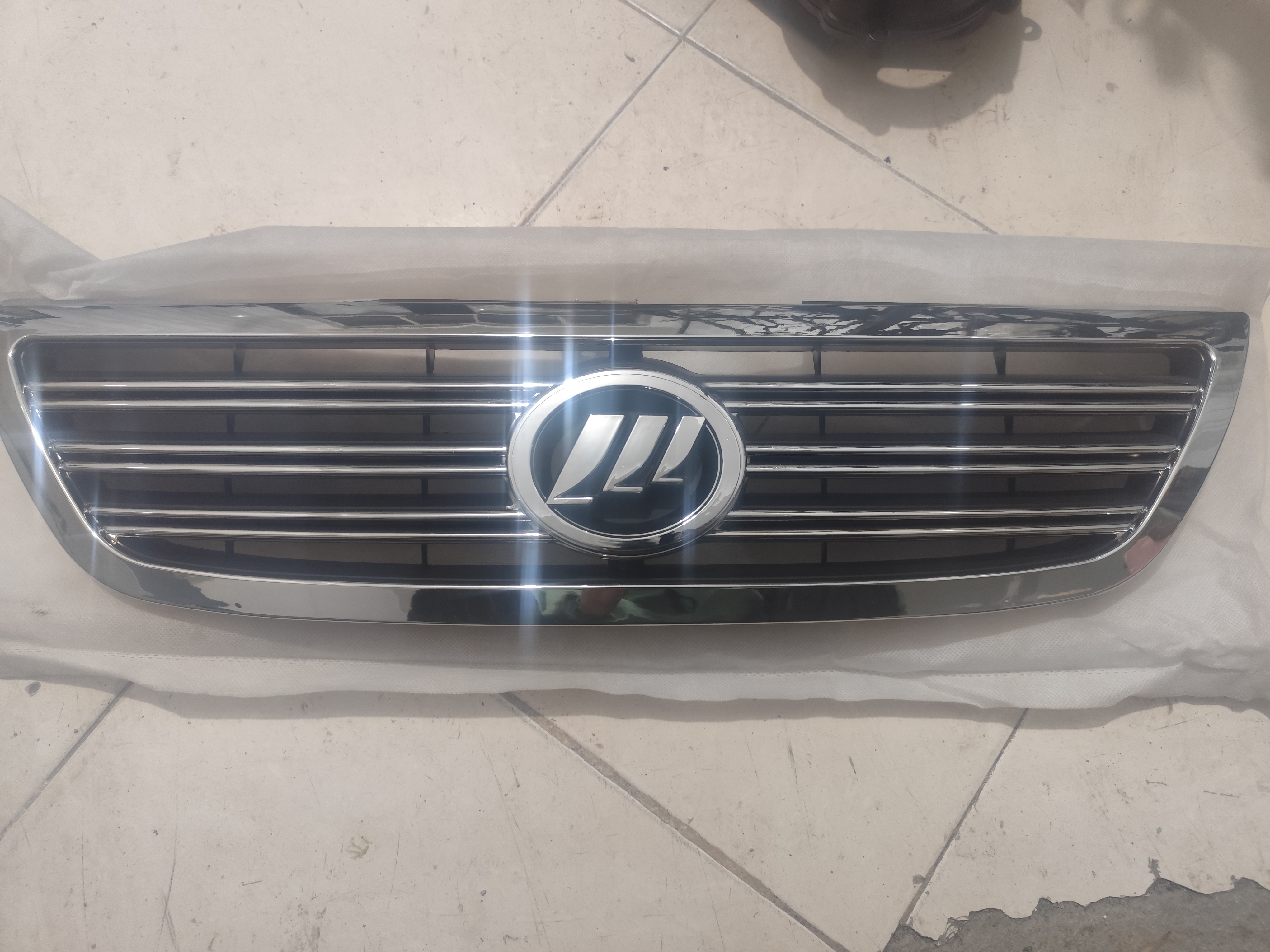 جلو پنجره لیفان 620(نو)