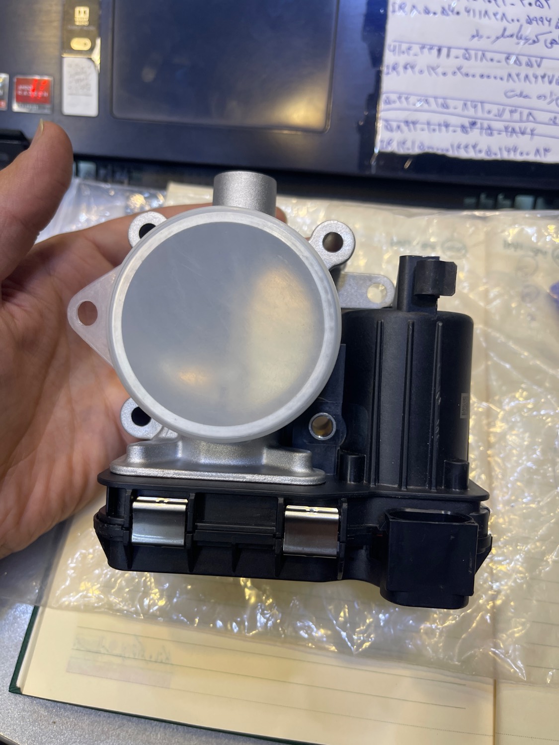 دریچه گاز بسترن b50