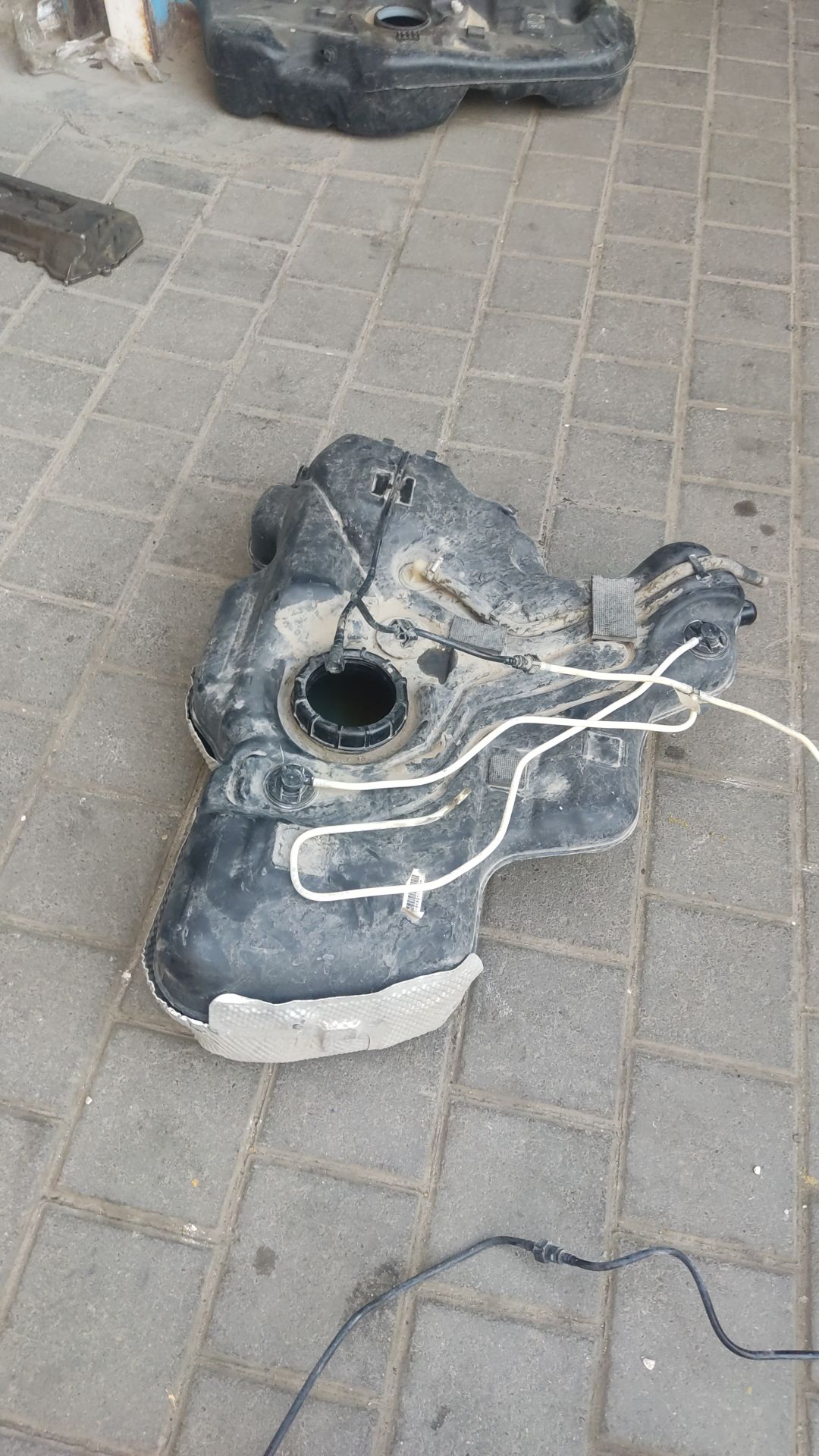 باک بنزین استوک ام وی ام ۳۱۵ نیو و قدیم