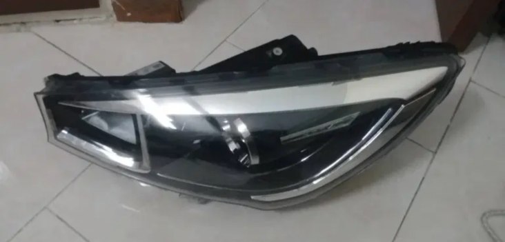 چراغ جلو  چپ آریزو ۵ (استوک )